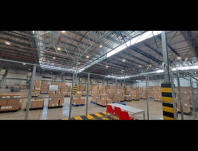 6,000M² WAREHOUSE TO LET IN RIVERHORSE VALLEY